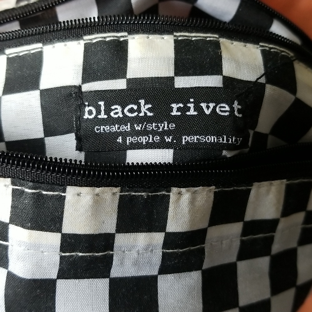 Black Rivet Purse - Picture 8 of 8